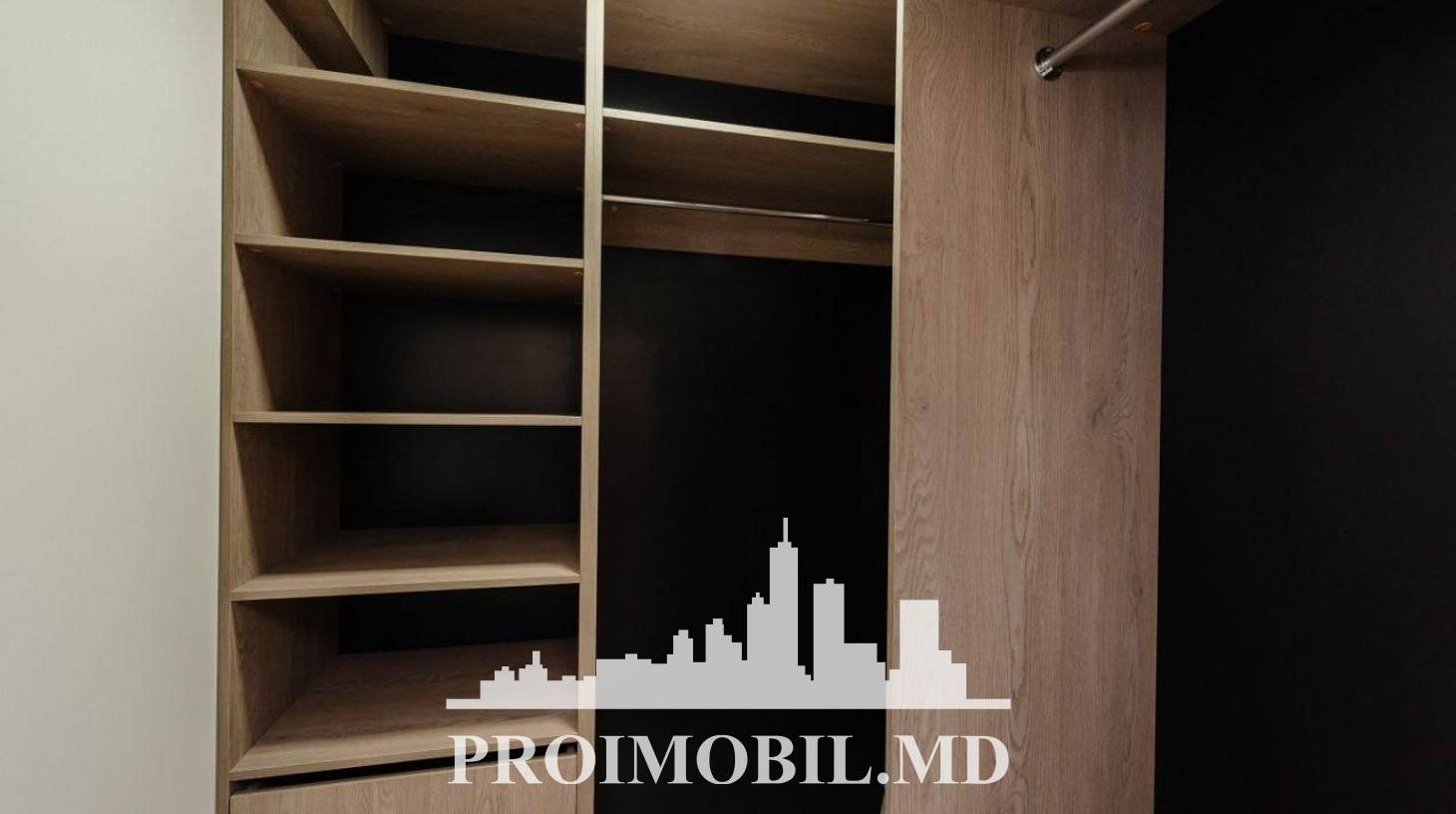 https://images.proimobil.md/n0bhk-6DE2CJCenn3ui3QGeBKPmx05RIKDzUhODHmgc/watermark:0.75:so:0:30:0.39/resize:fill:1460:816:1/gravity:ce/bG9jYWw6Ly8vZXN0YXRlL2xyL2QxYjdmMzU0LTM3NWItNDg5Zi05M2Q2LWZhNjU3OTQwMjM4Ny5qcGVn