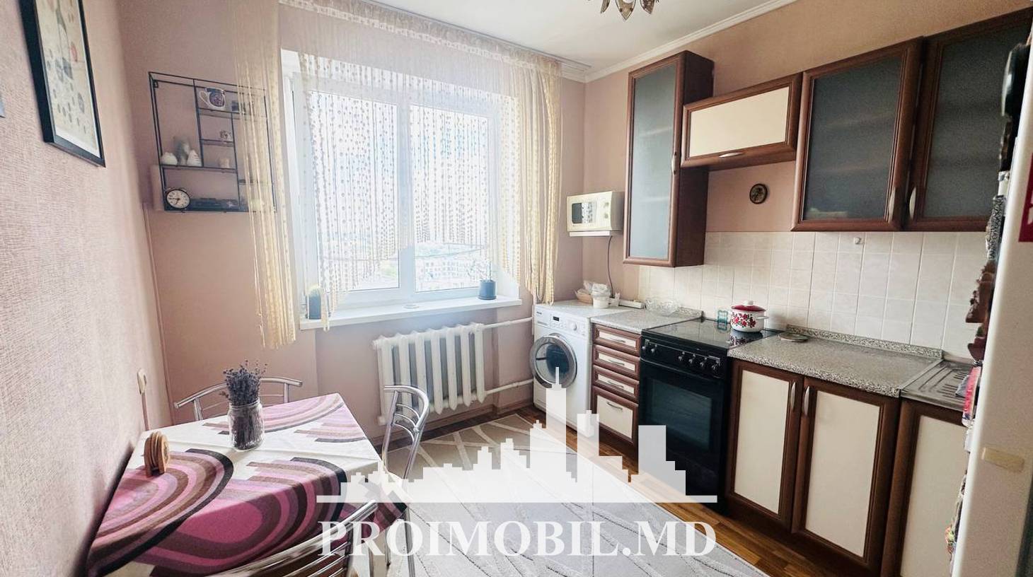 https://images.proimobil.md/n3BDEkgf-0mv8sSdBb-oNscAEKVfftcw4fokVTGoM_s/watermark:0.75:so:0:30:0.39/resize:fill:1460:816:1/gravity:ce/bG9jYWw6Ly8vZXN0YXRlL2xyLzQwYWJlYjVkLTgxOWEtNDdkNS1iM2I2LTk5ZTU4ZTA3YmEzOC5qcGVn