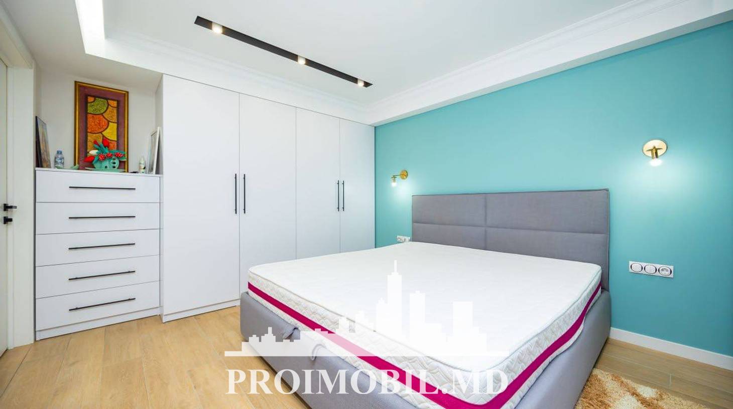 https://images.proimobil.md/n3tzvC3OEb7kmYSXlyoo0X_0DqOcJiCtl_SUiDl-meY/watermark:0.75:so:0:30:0.39/resize:fill:1460:816:1/gravity:ce/bG9jYWw6Ly8vZXN0YXRlL2xyLzQ0MTExYjZkLWJmNTgtNGJiZC1iMWFhLWU1MzI4NTVjY2I5ZC5qcGVn