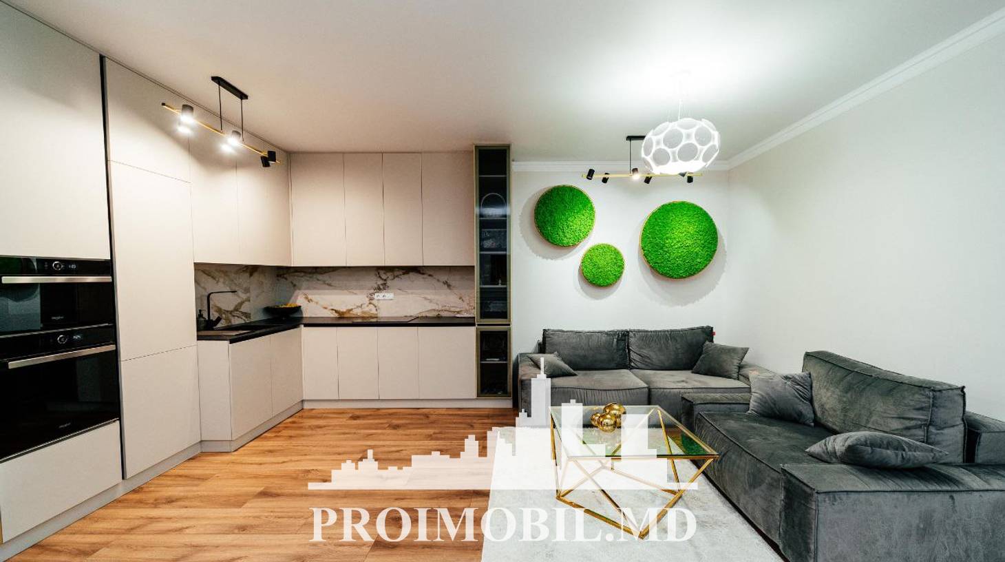 https://images.proimobil.md/n53sLi9mbKs8iR4SUGJYuhusr1-yDudATeNVygY68o8/watermark:0.75:so:0:30:0.39/resize:fill:1460:816:1/gravity:ce/bG9jYWw6Ly8vZXN0YXRlL2xyLzljODJiOGExLTE0NDMtNDVhYi04NTZkLWE4MjUwYjMwNjRjZi5qcGVn
