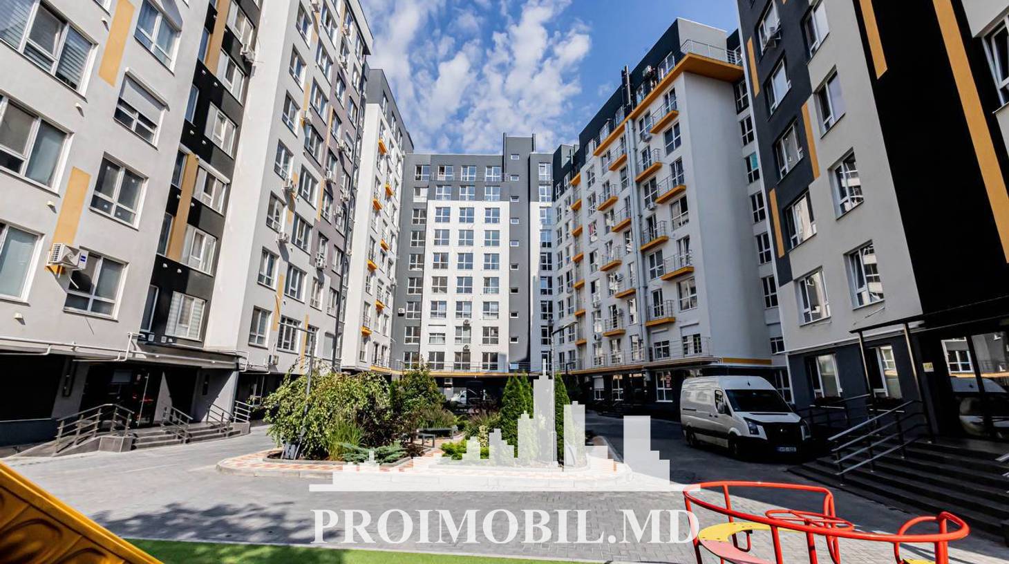 https://images.proimobil.md/n7pTynBSOfDMxPFY805m3dmrSiGy9Cq8JYfO823t88A/watermark:0.75:so:0:30:0.39/resize:fill:1460:816:1/gravity:ce/bG9jYWw6Ly8vZXN0YXRlL2xyLzEyNjNjYTA2LTdhNDItNDFhYS04ZmEzLTQxYzdlZTlkODYwNi5qcGVn