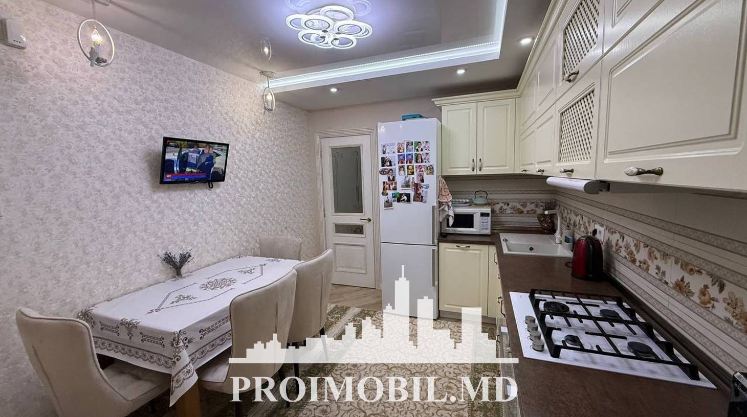 https://images.proimobil.md/nB-wIeEN-cknIrmwGVLW16ZYdJEq4hW4lFu3vwXm_78/watermark:0.75:so:0:30:0.39/resize:fill:1460:816:1/gravity:ce/bG9jYWw6Ly8vZXN0YXRlL2xyLzk4M2E1NjVhLWQyY2MtNDhiYi04MGZlLWQyOTUyNjczOWZiNi5qcGVn