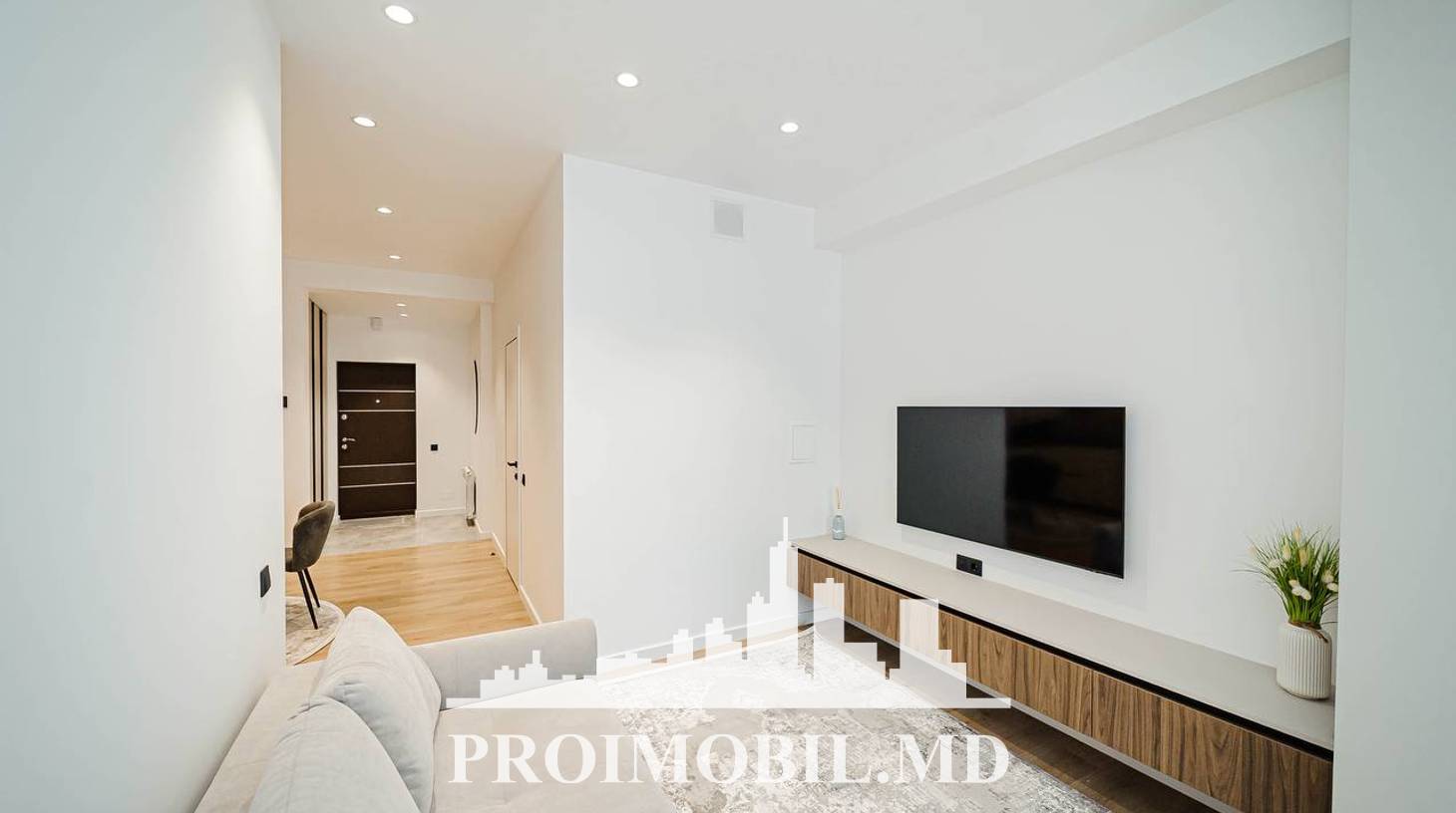 https://images.proimobil.md/nCijv_lktuj7EP85jQTudx4NtubbW520PULamoNBIg4/watermark:0.75:so:0:30:0.39/resize:fill:1460:816:1/gravity:ce/bG9jYWw6Ly8vZXN0YXRlL2xyL2IwMjBkYjIxLWNkOTgtNGNiOS05MTBhLTgwNmU2NzRmZDY0Ny5qcGVn