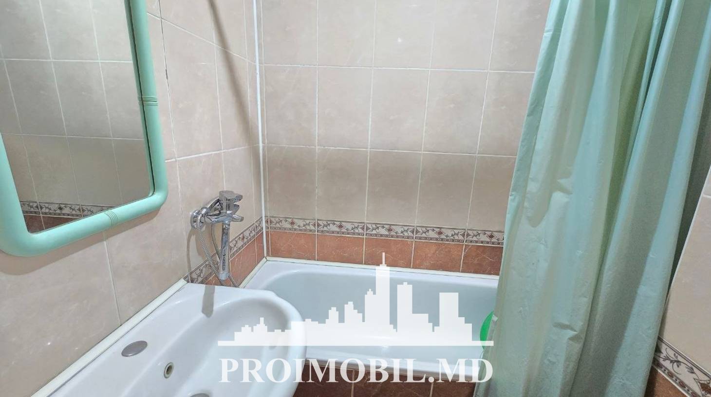 https://images.proimobil.md/nG0_xObCehKeJE6Co2H3rsNe0QeGSOI67DR6uTdlC4E/watermark:0.75:so:0:30:0.39/resize:fill:1460:816:1/gravity:ce/bG9jYWw6Ly8vZXN0YXRlL2xyLzhlMTVhNzZiLTdmZGItNGEyYS1iZmJlLTEwYTY3MWRmYmRjZC5qcGVn