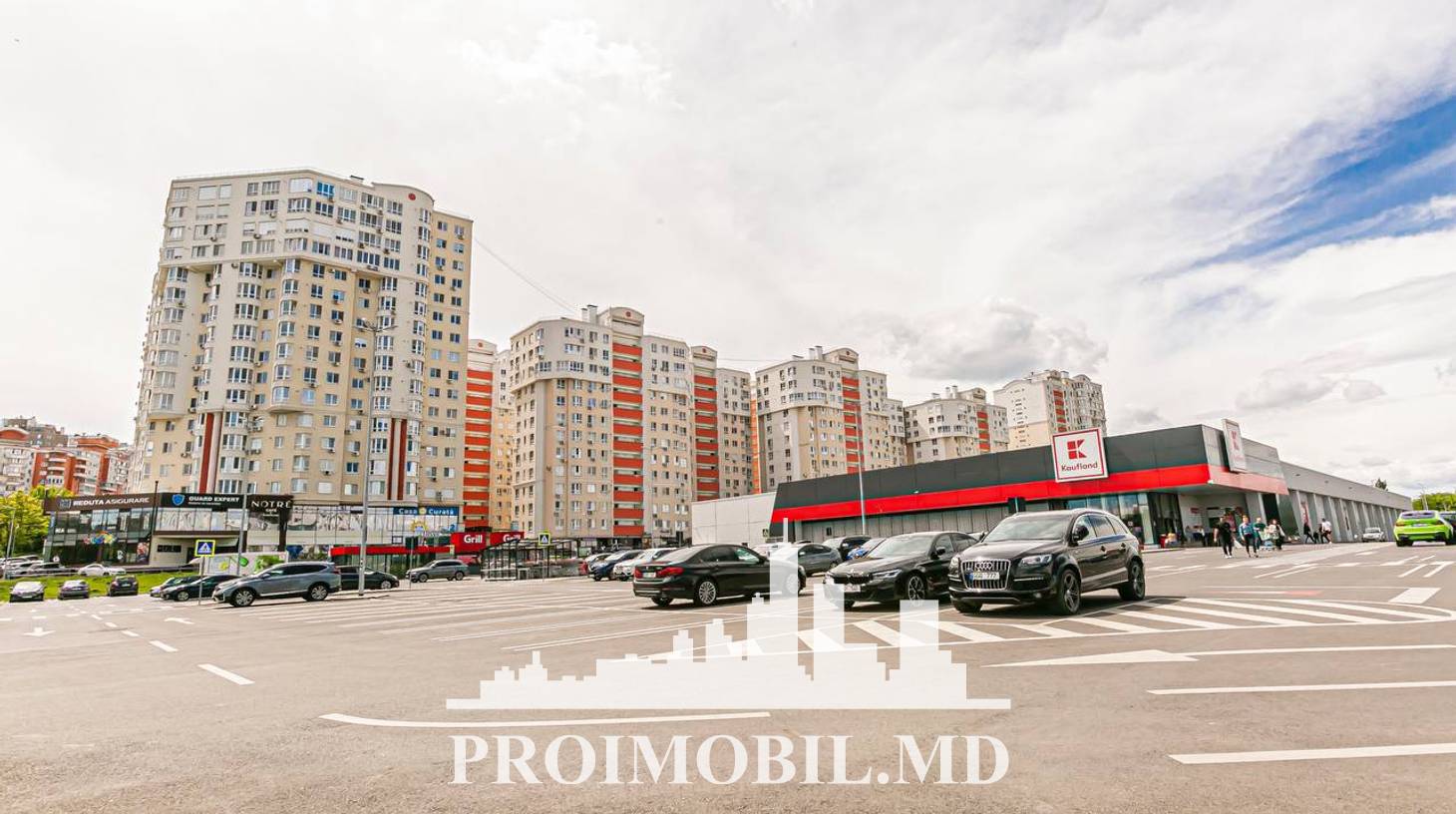 https://images.proimobil.md/nGDo8_ibajDxCT-1jusEjwoFbQulQiJ4La29uajs4ws/watermark:0.75:so:0:30:0.39/resize:fill:1460:816:1/gravity:ce/bG9jYWw6Ly8vZXN0YXRlL2xyLzZiZGQ3M2Q1LWE0ZjYtNDllNS05ZGNlLWNjMzNlMTI4MjRlOC5qcGVn