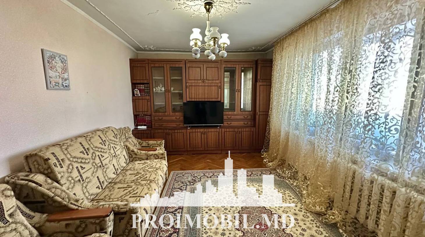 https://images.proimobil.md/nIb9He316zcD9hI3zpAqKDEqSiA6c1OrQRZcbefJwnU/watermark:0.75:so:0:30:0.39/resize:fill:1460:816:1/gravity:ce/bG9jYWw6Ly8vZXN0YXRlL2xyLzU4OTY4MGYxLTNjMjktNGIxNC05YWIzLTYxNjg5NmZhZWFlMS5qcGVn