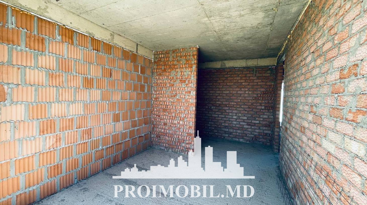 https://images.proimobil.md/nNEnlviLpUK47OsxMUbzq7AVaHE9iLNYYtG1So-2b9s/watermark:0.75:so:0:30:0.39/resize:fill:1460:816:1/gravity:ce/bG9jYWw6Ly8vZXN0YXRlL2xyLzQ5ZDczZTRhLThhNzQtNDM5YS04YzE2LTA3ZjFkZWY1NTlmNi5qcGVn