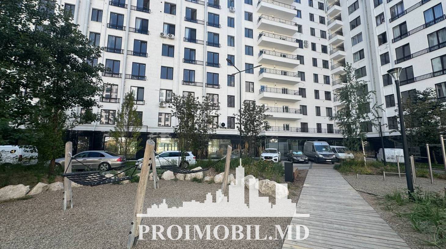 https://images.proimobil.md/nTbhv5ZpbqxcOwk1rd5aWKtG_Byw-DqB4dd3t2C5Bow/watermark:0.75:so:0:30:0.39/resize:fill:1460:816:1/gravity:ce/bG9jYWw6Ly8vZXN0YXRlL2xyLzE1YTY3MzVmLTNiM2QtNDNhNy1iYzlhLWVkOTI2ZDk5MGQ1NC5qcGVn