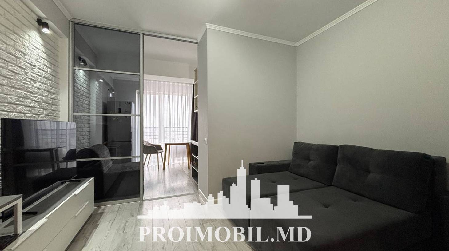 https://images.proimobil.md/nXhSOvZLIZB_FLIsQ6-ov6lHgivHIeMIESrwQH7o5UU/watermark:0.75:so:0:30:0.39/resize:fill:1460:816:1/gravity:ce/bG9jYWw6Ly8vZXN0YXRlL2xyLzNmMTRiM2I0LWY0MDQtNDA4Yi1hMTRjLThkMmEwMDcyMmM1Yy5qcGVn