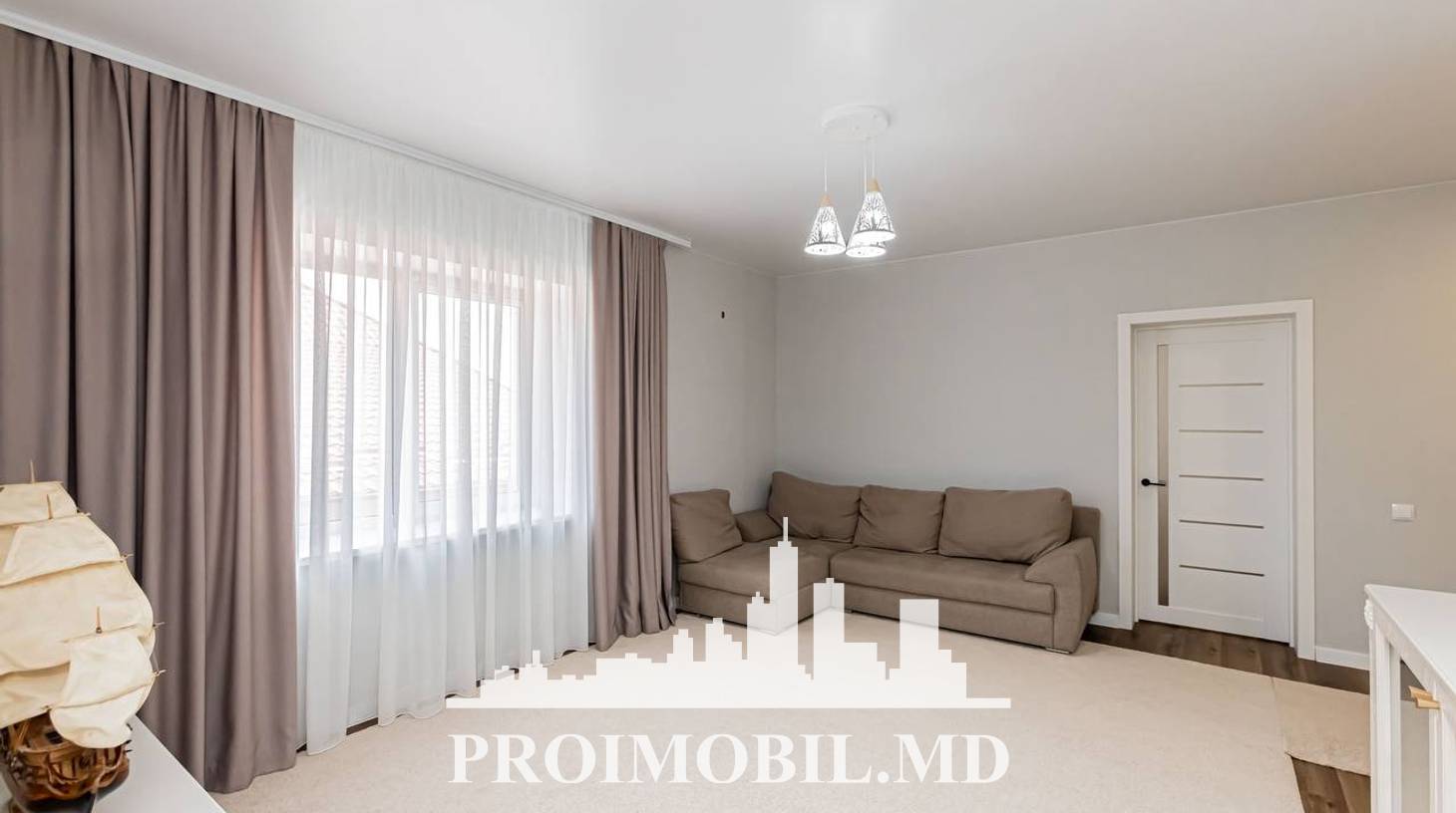 https://images.proimobil.md/ncXq8IhBzYeHtPIFrD_8iJ8FLFM2AjRuZBfZpeff5e0/watermark:0.75:so:0:30:0.39/resize:fill:1460:816:1/gravity:ce/bG9jYWw6Ly8vZXN0YXRlL2xyLzcwMmYyYjA3LTQ0YTYtNGNkNS1hZTY4LWVmNTY3MGI4MzQ3OS5qcGVn