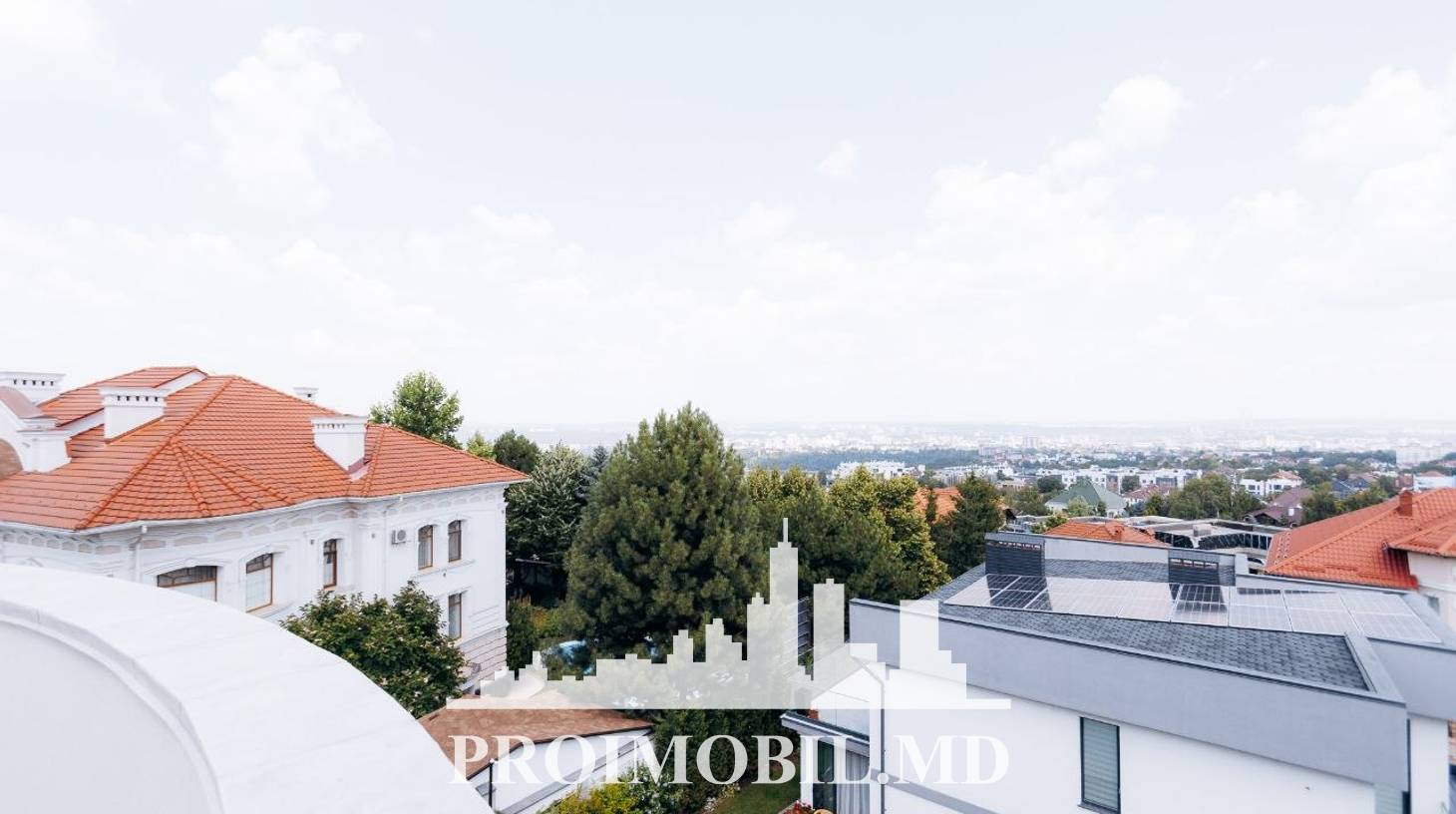 https://images.proimobil.md/nct5VNehjxTNE4fYfOg3dZABWwZiWLuCrsfNjVuPB2k/watermark:0.75:so:0:30:0.39/resize:fill:1460:816:1/gravity:ce/bG9jYWw6Ly8vZXN0YXRlL2xyLzJhYzNhYTE3LTIyYjgtNDEzNi05YTM2LWRjOWQ3MWY0ZGZlYi5qcGVn