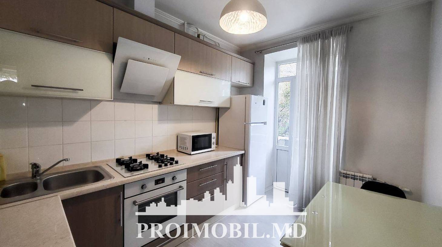 https://images.proimobil.md/nd5o50CVfjyMrupK5hfb_2dk4W1YAiaeymgo9VQ-068/watermark:0.75:so:0:30:0.39/resize:fill:1460:816:1/gravity:ce/bG9jYWw6Ly8vZXN0YXRlL2xyLzVlMDZhMTVhLTc5MGEtNDQ0MC1iOGVjLTU1NTZlNzI0N2I2NC5qcGVn