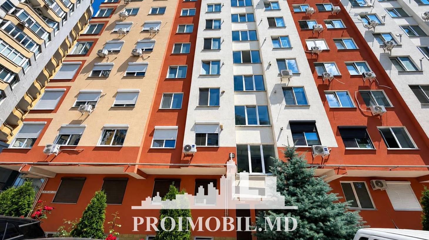 https://images.proimobil.md/neyasdx3b5wm-yYXBzHte3uvRcc93LznXiFnPdMeCzc/watermark:0.75:so:0:30:0.39/resize:fill:1460:816:1/gravity:ce/bG9jYWw6Ly8vZXN0YXRlL2xyLzA5ZmM0MGViLWZjMDQtNGQ3MC1hNGViLTNiZWU2ZTBhNGVjYS5qcGVn