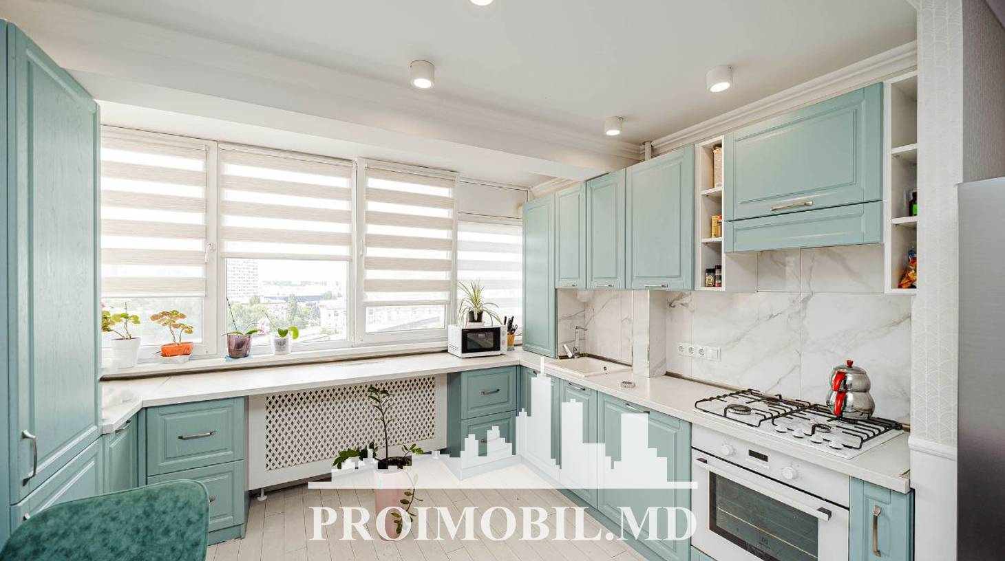 https://images.proimobil.md/nftLs_y1RIRKDzhk0Pvuw7st8C26pKG-qbtc6ooJGHU/watermark:0.75:so:0:30:0.39/resize:fill:1460:816:1/gravity:ce/bG9jYWw6Ly8vZXN0YXRlL2xyLzFiNjNhZGU0LWQyZWEtNGI3Yy05Y2FiLTU0MGEzZDA0Zjk5MC5qcGVn