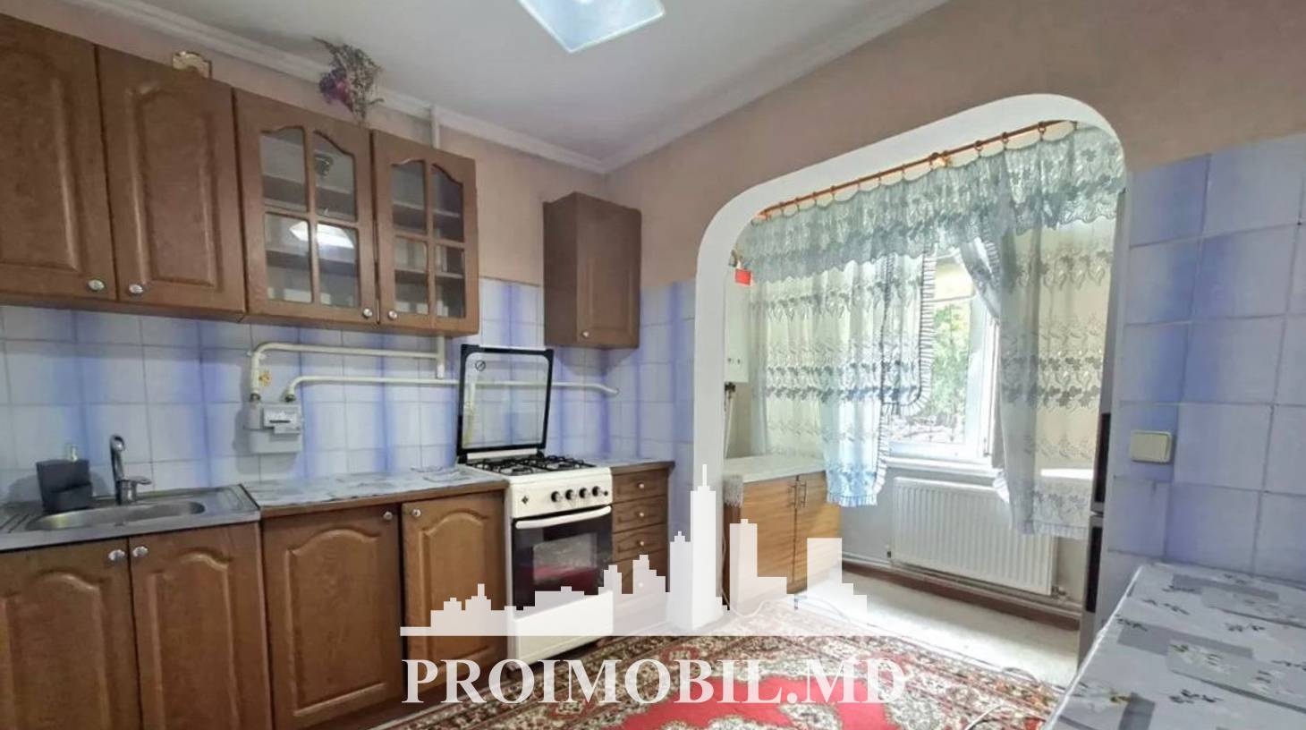 https://images.proimobil.md/ng_Wt22_XeglZiAbKkyvj5h5tOHxsiiNQKmdF0JuiNA/watermark:0.75:so:0:30:0.39/resize:fill:1460:816:1/gravity:ce/bG9jYWw6Ly8vZXN0YXRlL2xyLzE1YjFhNTQ0LTBmNzMtNDI0Ni04MDNiLWMxODU5YTZiMzA3My5qcGVn