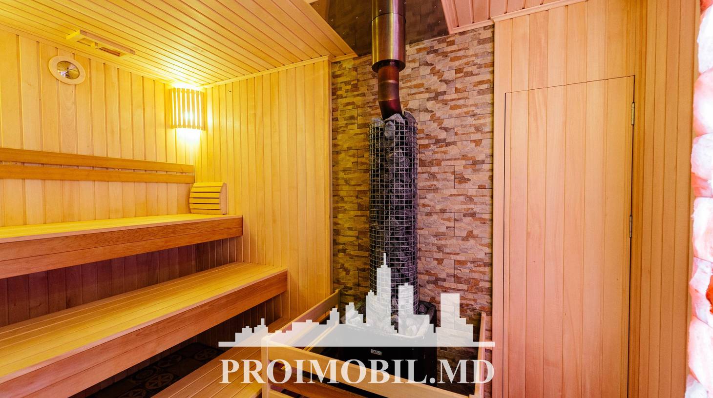 https://images.proimobil.md/nhIg5RL85nDsobophSo_VlWHDYWQZ8JxDC0zCoHXNuE/watermark:0.75:so:0:30:0.39/resize:fill:1460:816:1/gravity:ce/bG9jYWw6Ly8vZXN0YXRlL2xyL2JlMmQ3MmY1LTY0ZmQtNGU4NC04ODZlLWE5YzM0ZGJhZTAwNC5qcGVn