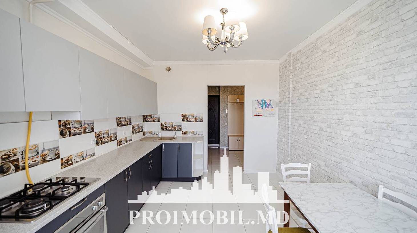 https://images.proimobil.md/nkoUDWuGtWOFoJq-iRu-l9rhZjPQeZm1xEVDWVlC2V8/watermark:0.75:so:0:30:0.39/resize:fill:1460:816:1/gravity:ce/bG9jYWw6Ly8vZXN0YXRlL2xyLzRmZjMzZTQ4LTM5MWEtNDZmMi1iZjhkLWIyYzZiN2MxNWUyNy5qcGVn