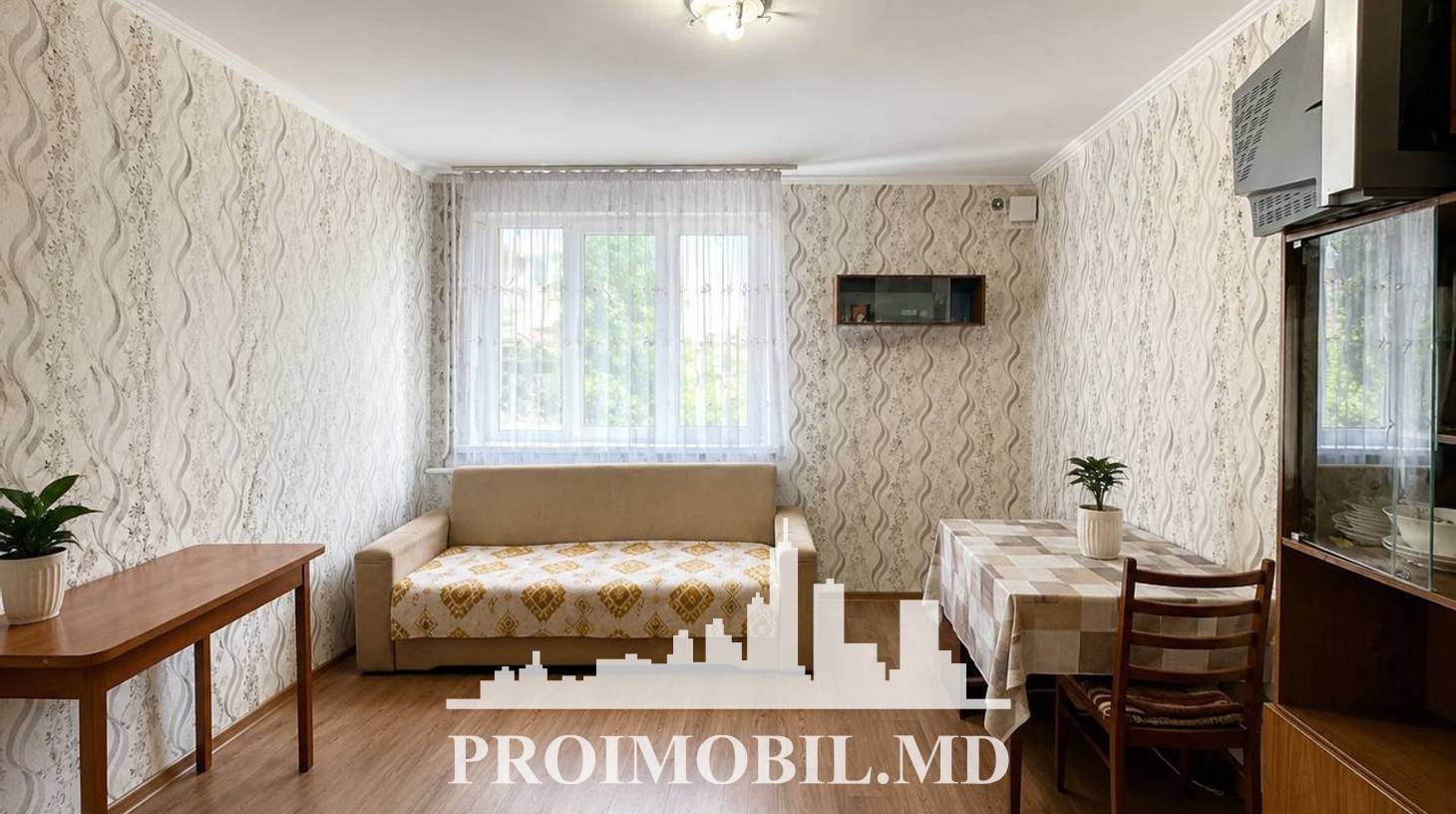 https://images.proimobil.md/nnegDWU4h6u9tvCC1HM7QzPwQXyKtHLkw1Vs4kQ4rl0/watermark:0.75:so:0:30:0.39/resize:fill:1460:816:1/gravity:ce/bG9jYWw6Ly8vZXN0YXRlL2xyLzY5YzFjNjQ2LTUyNzgtNDk0MS05ZjFmLWQyODFiMDBmYzZiZC5qcGVn
