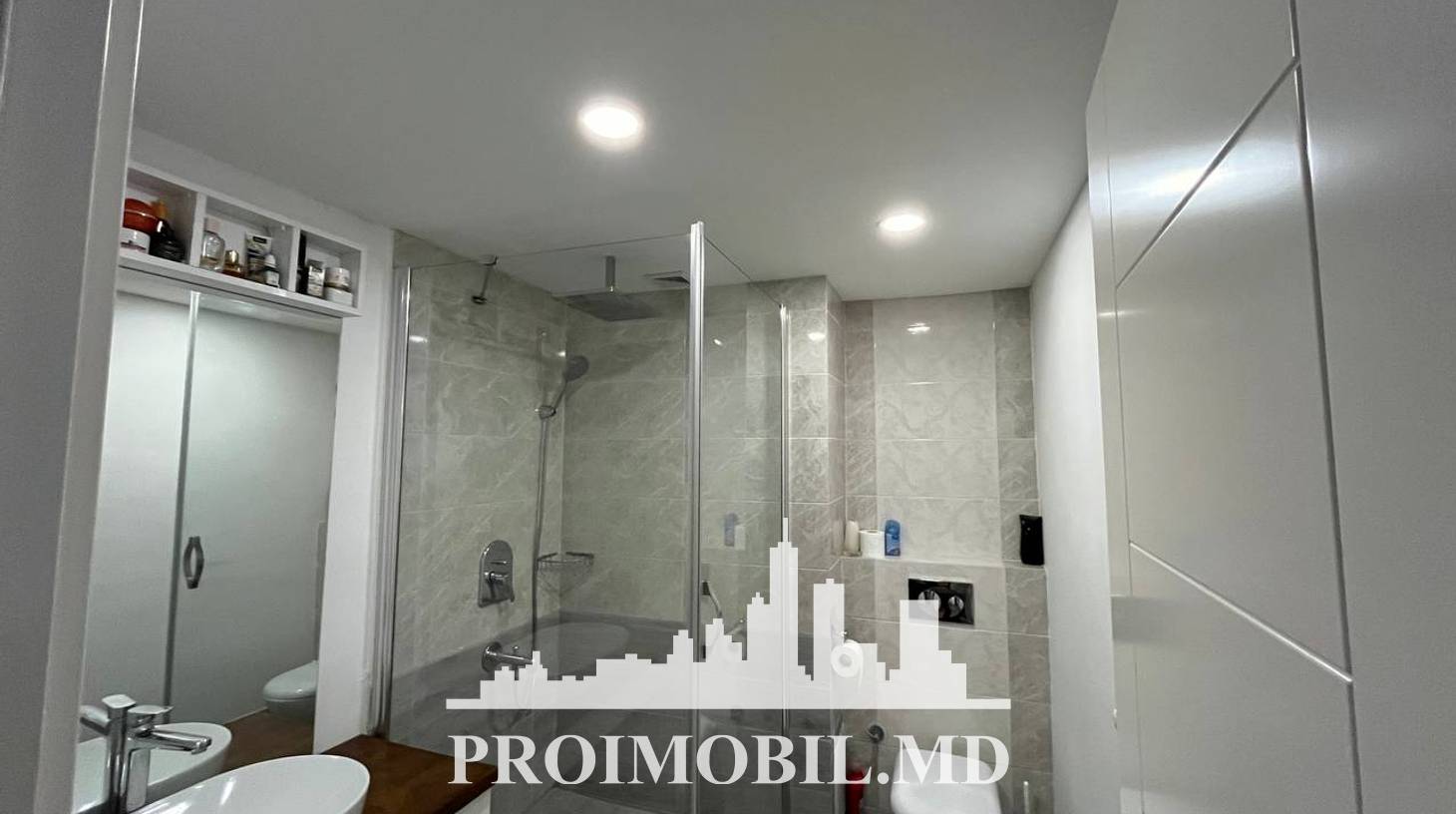 https://images.proimobil.md/noWN8RyUSWRo_WG3Idm-oEFzi8PQLC_BQTMSNlbCH90/watermark:0.75:so:0:30:0.39/resize:fill:1460:816:1/gravity:ce/bG9jYWw6Ly8vZXN0YXRlL2xyL2RkNTYwNjRmLTAyYWMtNDAxYi1hMzY5LWU3N2I0OGFkZTFkOS5qcGVn