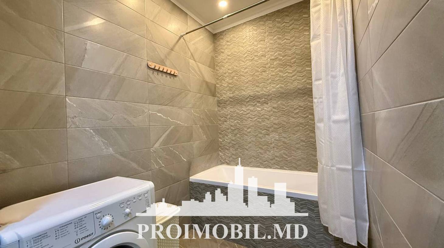 https://images.proimobil.md/nskT0YIlGKktqc0DAqnkiQN0n5AV2MYE5regYc_UiTA/watermark:0.75:so:0:30:0.39/resize:fill:1460:816:1/gravity:ce/bG9jYWw6Ly8vZXN0YXRlL2xyLzAwN2Q2Y2U2LWUzMjYtNGVhZC04ZDZlLWI3MGUxNzY2YWVjMi5qcGVn