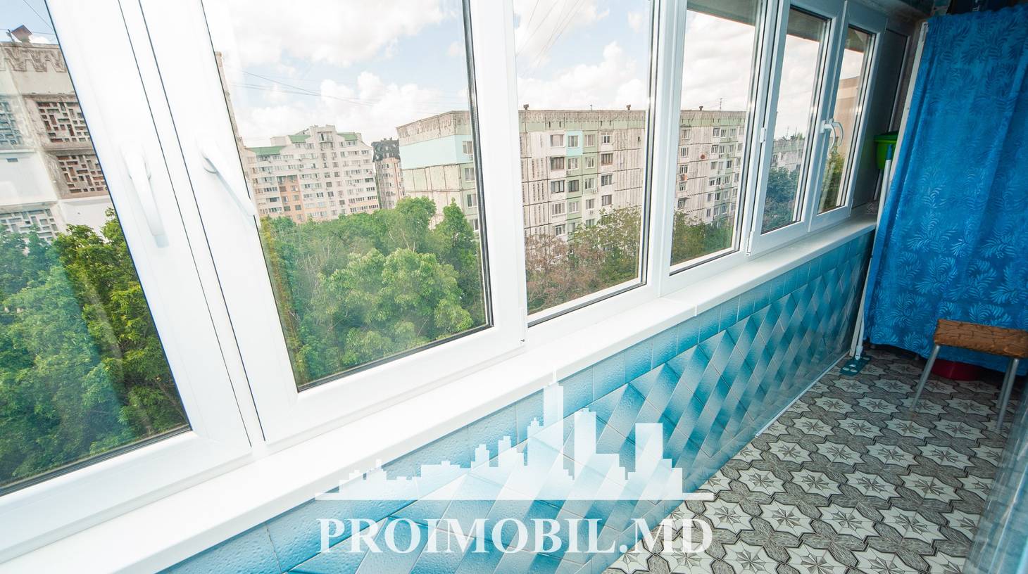 https://images.proimobil.md/ny10ZSqDYf07GZAS9yY5qvZ7pC6jf49olSy_4iJNplo/watermark:0.75:so:0:30:0.39/resize:fill:1460:816:1/gravity:ce/bG9jYWw6Ly8vZXN0YXRlL2xyLzZhMjJjMjUxLWVjY2QtNDRiZi05YWJlLTZiYWJjZjBmODViZi5qcGVn