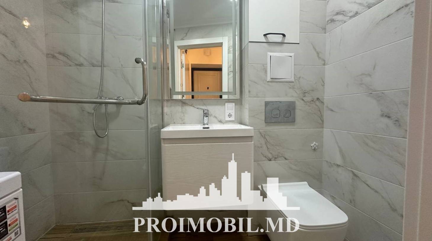 https://images.proimobil.md/nyv_w0K7j-0qjdgHxyqnZwY4qmJbY5f_HqKRQmidpKs/watermark:0.75:so:0:30:0.39/resize:fill:1460:816:1/gravity:ce/bG9jYWw6Ly8vZXN0YXRlL2xyLzIwODhkOTQwLTM0M2QtNDg0Ny1hZjliLTY1YmIzM2FkMTA4Zi5qcGVn