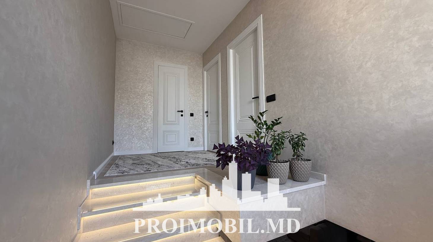 https://images.proimobil.md/nziTLdjY8VOv57ejGilMgvYEj0OOMLaIXQrQVg2bUHo/watermark:0.75:so:0:30:0.39/resize:fill:1460:816:1/gravity:ce/bG9jYWw6Ly8vZXN0YXRlL2xyLzFjYjA0OGJlLWZjYWQtNDE0OS1iNWNkLWIzM2Y0ZTJlMjU4MC5qcGVn
