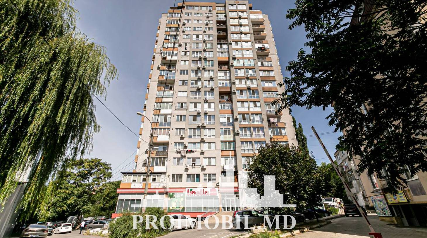 https://images.proimobil.md/o0dDu7bIsgbZmE5fjgEKOy20TmT4iid4uGx5y2562wA/watermark:0.75:so:0:30:0.39/resize:fill:1460:816:1/gravity:ce/bG9jYWw6Ly8vZXN0YXRlL2xyLzQ0YjgxZmM0LTVmZWQtNDgxNC04MTZhLTRiMDE3ZjFiOWY3OS5qcGVn