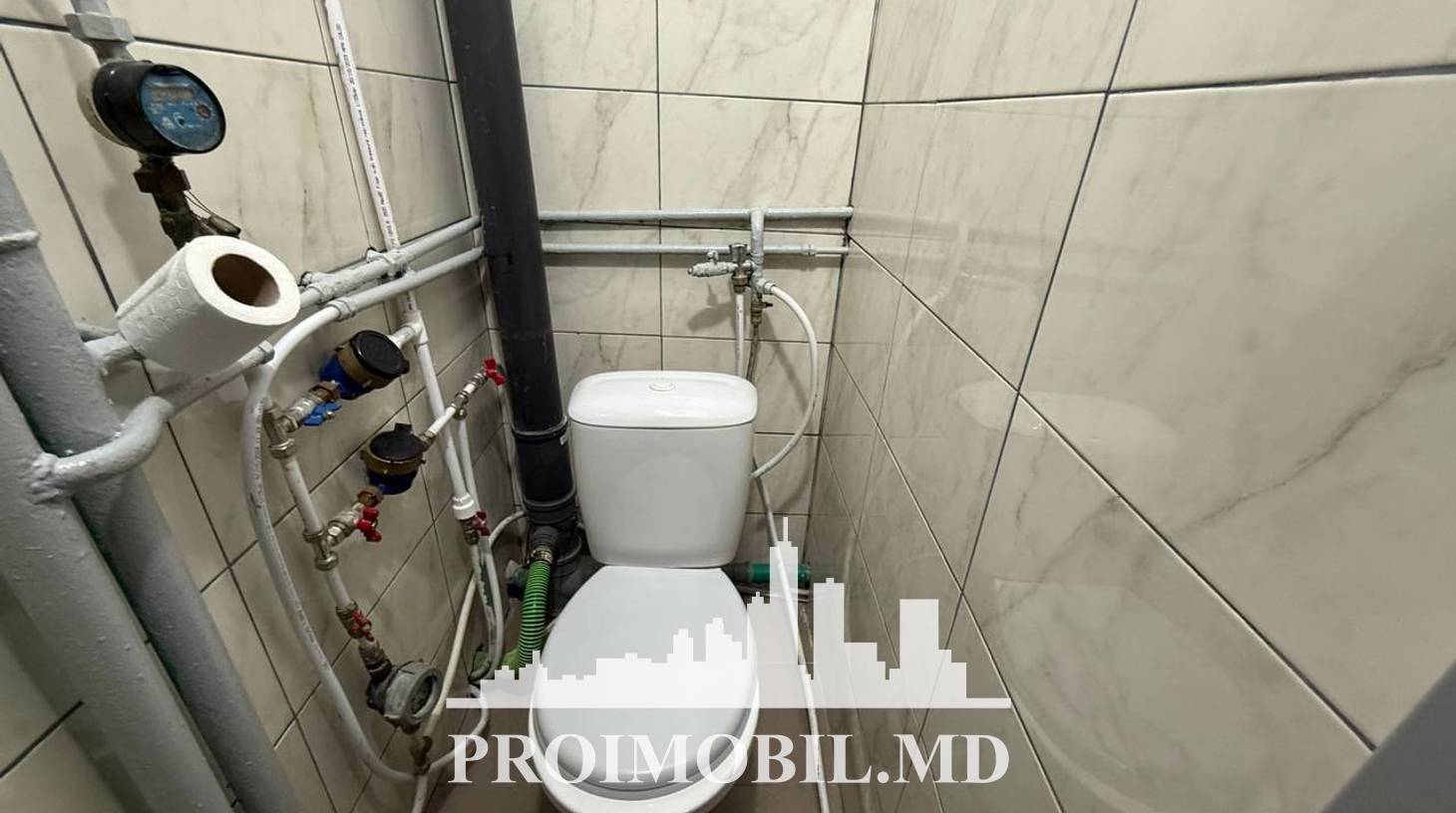 https://images.proimobil.md/o2_7a5Px5fuxkrs9XgE1Rw-ujmI-Bn1cZLvWZkWR5rA/watermark:0.75:so:0:30:0.39/resize:fill:1460:816:1/gravity:ce/bG9jYWw6Ly8vZXN0YXRlL2xyLzdhYjEyNjQyLTE2Y2QtNDg3Ni1hYWUwLTI2NWZiODBiNzIzOS5qcGVn