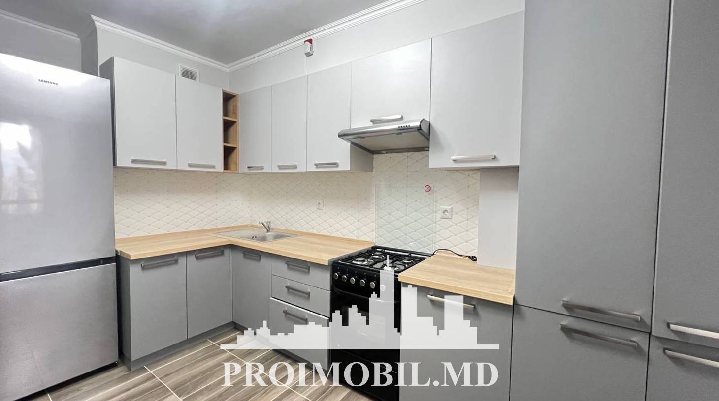 https://images.proimobil.md/o3GM0pxl-1wCq5fVGVNiukgTRMYQk1DokpFwomjhjrE/watermark:0.75:so:0:30:0.39/resize:fill:1460:816:1/gravity:ce/bG9jYWw6Ly8vZXN0YXRlL2xyL2ZkZDc1NTkwLTMwZjktNDYyNy1hMDljLTc1OWViMDhhMWMzNC5qcGVn