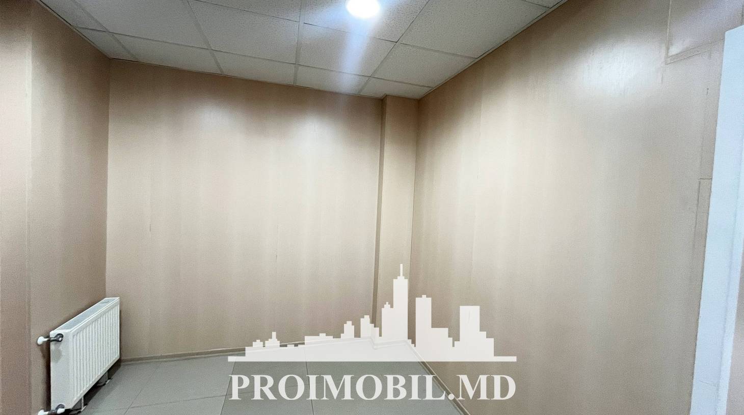 https://images.proimobil.md/o4BESzy4HuPBrM_E2nRViAl4LIEcM-VUowqJc-sShuI/watermark:0.75:so:0:30:0.39/resize:fill:1460:816:1/gravity:ce/bG9jYWw6Ly8vZXN0YXRlL2xyLzAyN2ZmNGE2LTU1NGEtNDIxYS05ZGQ4LTRhMmFkMzIxOTM0My5qcGVn