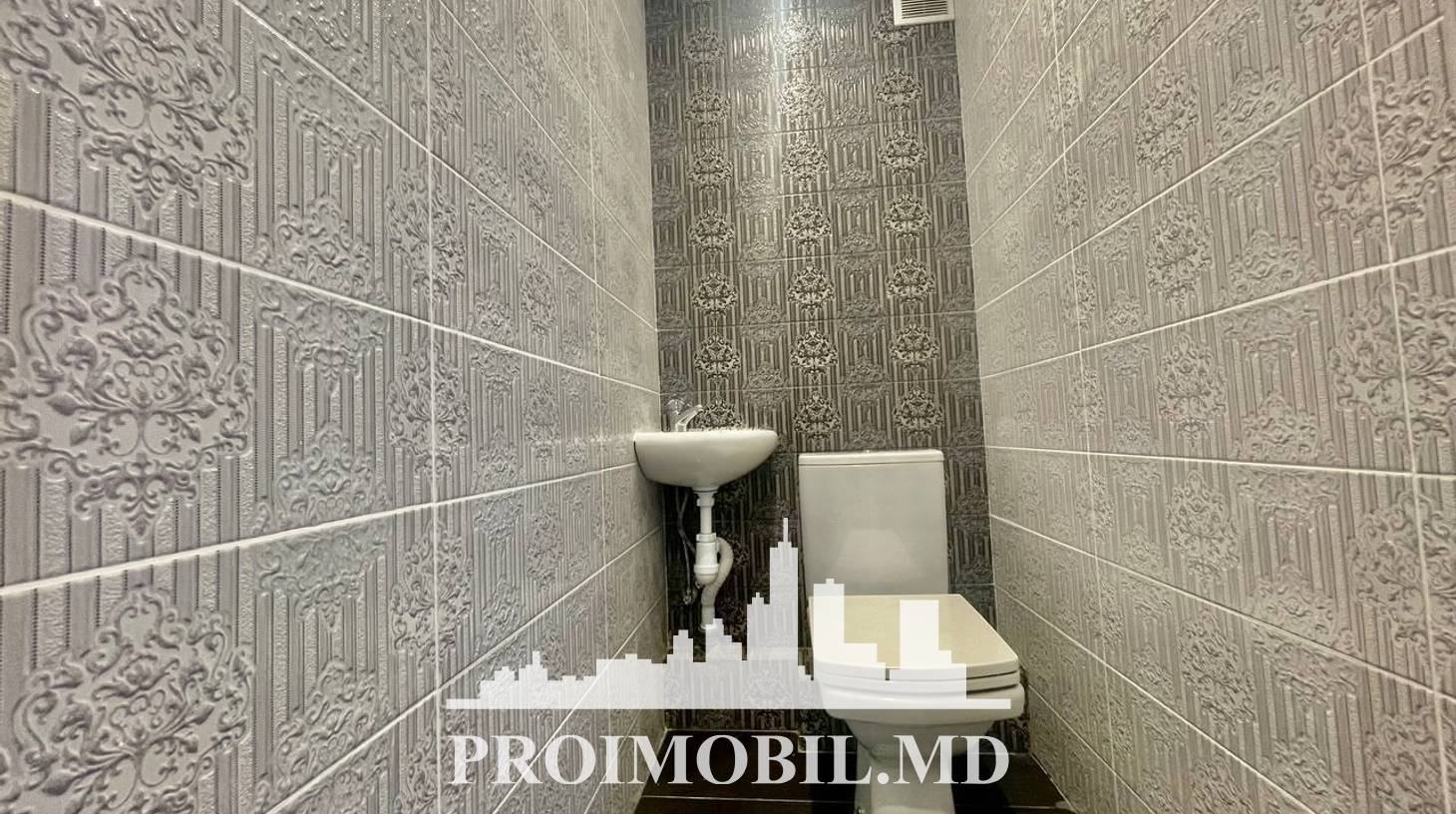https://images.proimobil.md/o8BOUPQ3KkJ7RvudN8GMojQCioC8f28Krcf0PeqAjPg/watermark:0.75:so:0:30:0.39/resize:fill:1460:816:1/gravity:ce/bG9jYWw6Ly8vZXN0YXRlL2xyLzE0YjBiYjBjLTBmZmEtNDA1ZC1hODdiLTE2ZjBkMTRkYmE1OC5qcGVn