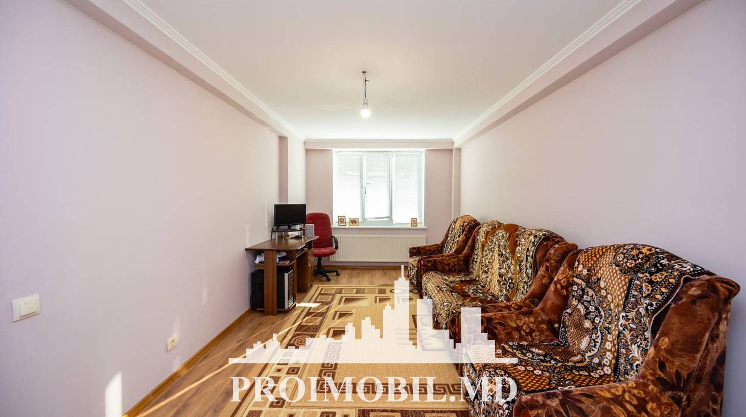 https://images.proimobil.md/oEbGuaGEUvN5aq0teqbBHZh3z2PQpAxiHsvQev5J8OA/watermark:0.75:so:0:30:0.39/resize:fill:1460:816:1/gravity:ce/bG9jYWw6Ly8vZXN0YXRlL2xyL2I5MjA5M2VkLTFlMWMtNGUwZS04Yjk0LTY4M2QxZGRhNjU1YS5qcGVn