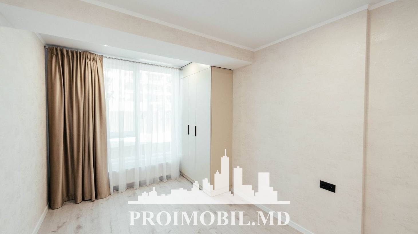 https://images.proimobil.md/oG3lC0oRqCZoHyLWnuivO3FvxAuJvKUxNqxMh3XPRNs/watermark:0.75:so:0:30:0.39/resize:fill:1460:816:1/gravity:ce/bG9jYWw6Ly8vZXN0YXRlL2xyL2JkMjRkMjA1LWJjMzgtNGE4Zi04MWY5LTFhZjgwNzNhNzlkMy5qcGVn
