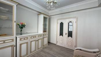 https://images.proimobil.md/oHVM2lJfCFHnU9OoBliMEtVUvLAD_y4ZQUGvn2cJJ98/resize:fill:350:198:1/gravity:ce/bG9jYWw6Ly8vZXN0YXRlL2xyL2U0ZDQzODJlLThkNGQtNGFmYS04OTc5LWM1MWNkMzVhMDA1NC5qcGVn
