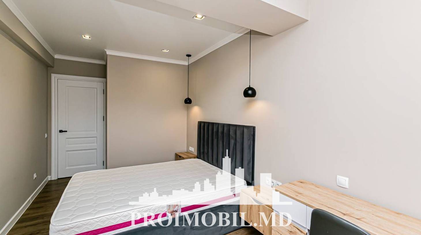 https://images.proimobil.md/oHtsxlC4VDDnsRUAQqsPkmxzGktlQs2x78TlE8sZ39k/watermark:0.75:so:0:30:0.39/resize:fill:1460:816:1/gravity:ce/bG9jYWw6Ly8vZXN0YXRlL2xyL2E5NzE4ZGY0LWM0OGYtNGU4MS05ODQzLWRjOWU0ZTFjZmE2Ny5qcGVn