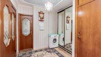 https://images.proimobil.md/oI2HsaKl7BtyTKh5U8NlKrDzq3KSFx5qLtZq8IO5hpc/resize:fill:350:198:1/gravity:ce/bG9jYWw6Ly8vZXN0YXRlL2xyLzdjZTEzZThiLTgxNDctNGQ0ZC04ZWQxLWJjZmQyYTVkYjAzZC5qcGVn