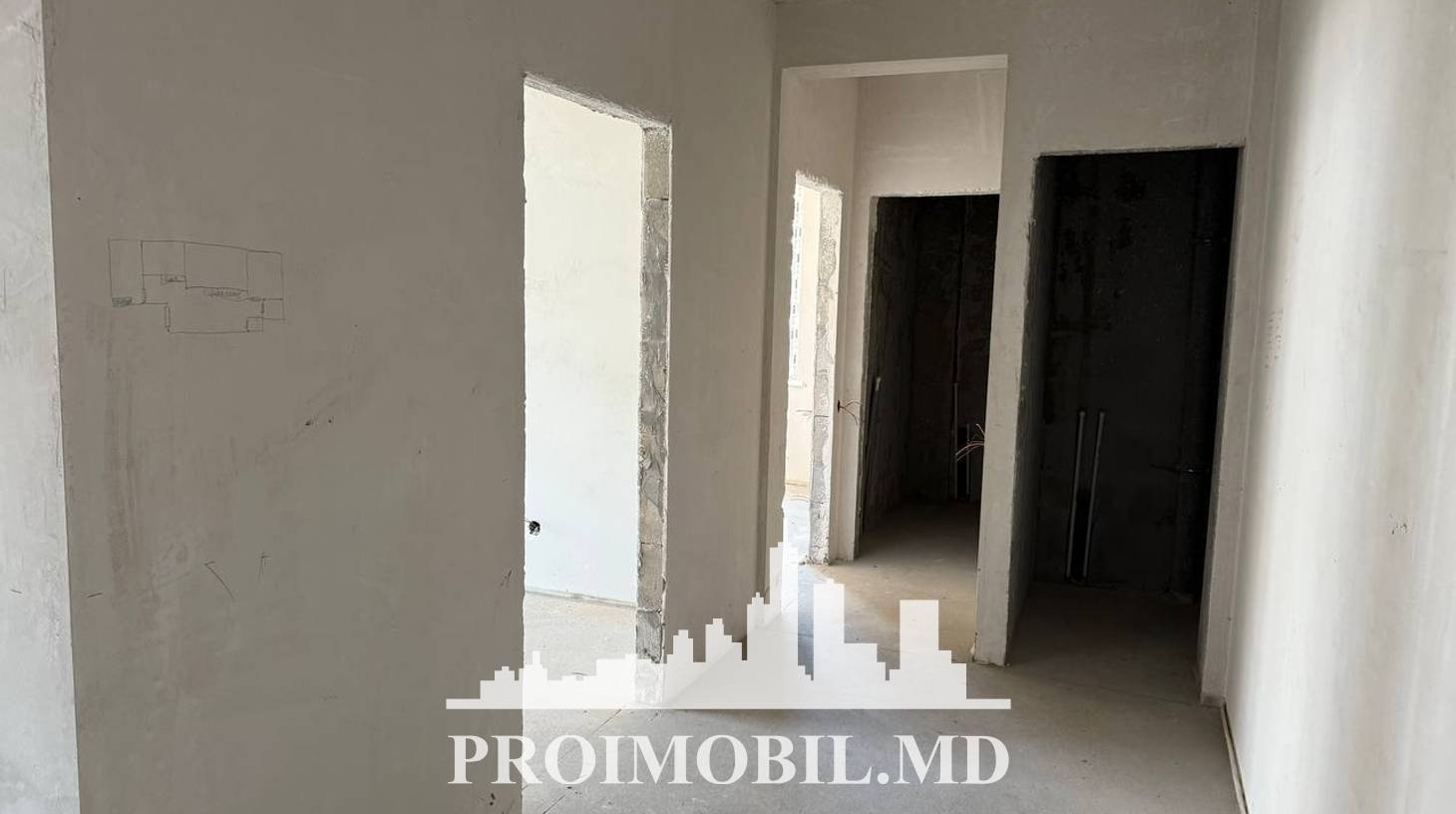 https://images.proimobil.md/oJZce6CF21QH1UhPBWokcfQ8Ayn2lX3sBWeLPF7aKgQ/watermark:0.75:so:0:30:0.39/resize:fill:1460:816:1/gravity:ce/bG9jYWw6Ly8vZXN0YXRlL2xyLzA1NThkNGI3LTA1MmMtNDBlNC04YjlhLTdjYjFjMjUxYTI1Yy5qcGVn