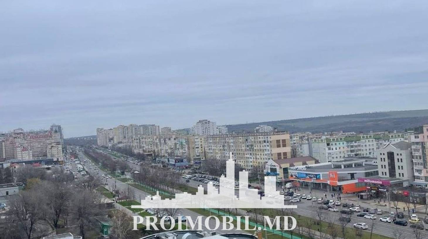 https://images.proimobil.md/oM-7J7PScQv0evvtI0kgBFLW_AAlXUsPDlrQQlg6-J0/watermark:0.75:so:0:30:0.39/resize:fill:1460:816:1/gravity:ce/bG9jYWw6Ly8vZXN0YXRlL2xyL2YwNjFhNzgzLTQyYjUtNDdjMS05NjQ2LWMzZjcyY2VhNjNkZC5qcGVn