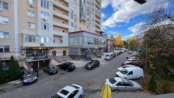 https://images.proimobil.md/oPBSuZEli6i52gv84sIJBMASTJTYT-COGRc7cTGouZA/resize:fill:350:198:1/gravity:ce/bG9jYWw6Ly8vZXN0YXRlL2xyL2JhMmMyNDRiLWE3N2YtNGJjMC04OWExLTQ0YjEzNDAxM2U1NS5qcGVn