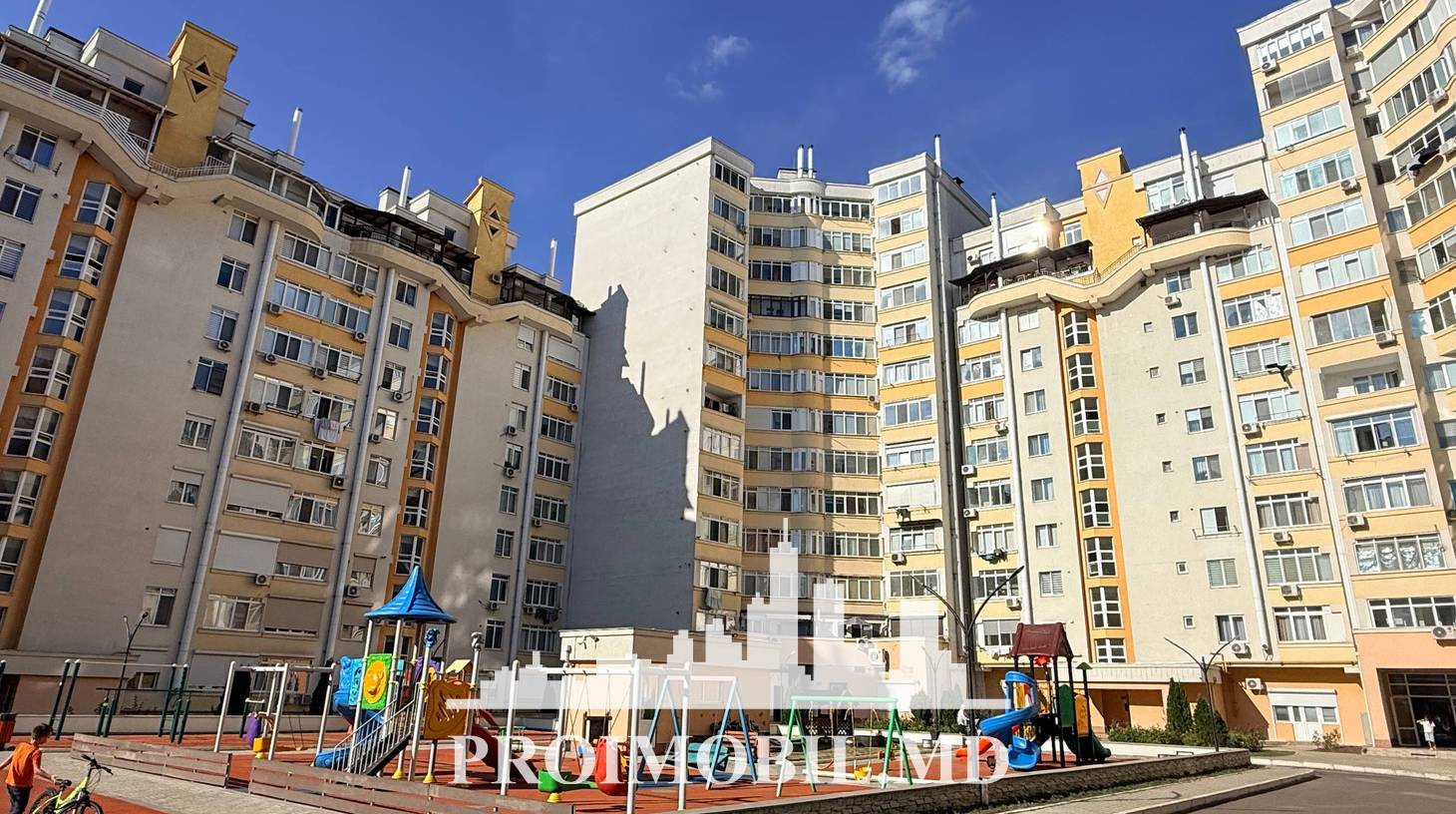 https://images.proimobil.md/oQOVjjbTCcrIhAhp0KgbjlsOKTBdnWnCN7O-wY3V0Xk/watermark:0.75:so:0:30:0.39/resize:fill:1460:816:1/gravity:ce/bG9jYWw6Ly8vZXN0YXRlL2xyL2I2M2FkMjE2LWQyNmItNGUyOC05OGM4LWQ4NThhMTk0NjMyYy5qcGVn