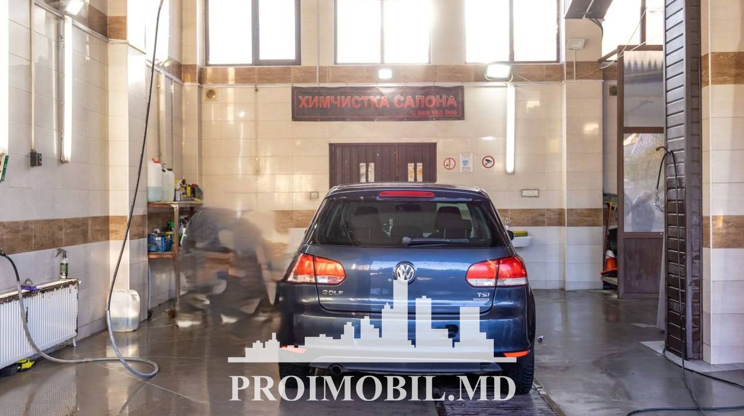 https://images.proimobil.md/oUVzLHnnL_c-jEY_FMEHn9I3rhXE4k8kfpoQvP9e8QM/watermark:0.75:so:0:30:0.39/resize:fill:1460:816:1/gravity:ce/bG9jYWw6Ly8vZXN0YXRlL2xyL2FiN2U2MTRkLTVkNTQtNDFkOS1hZThmLTg1NzQ3NDNkYjMyYy5qcGVn
