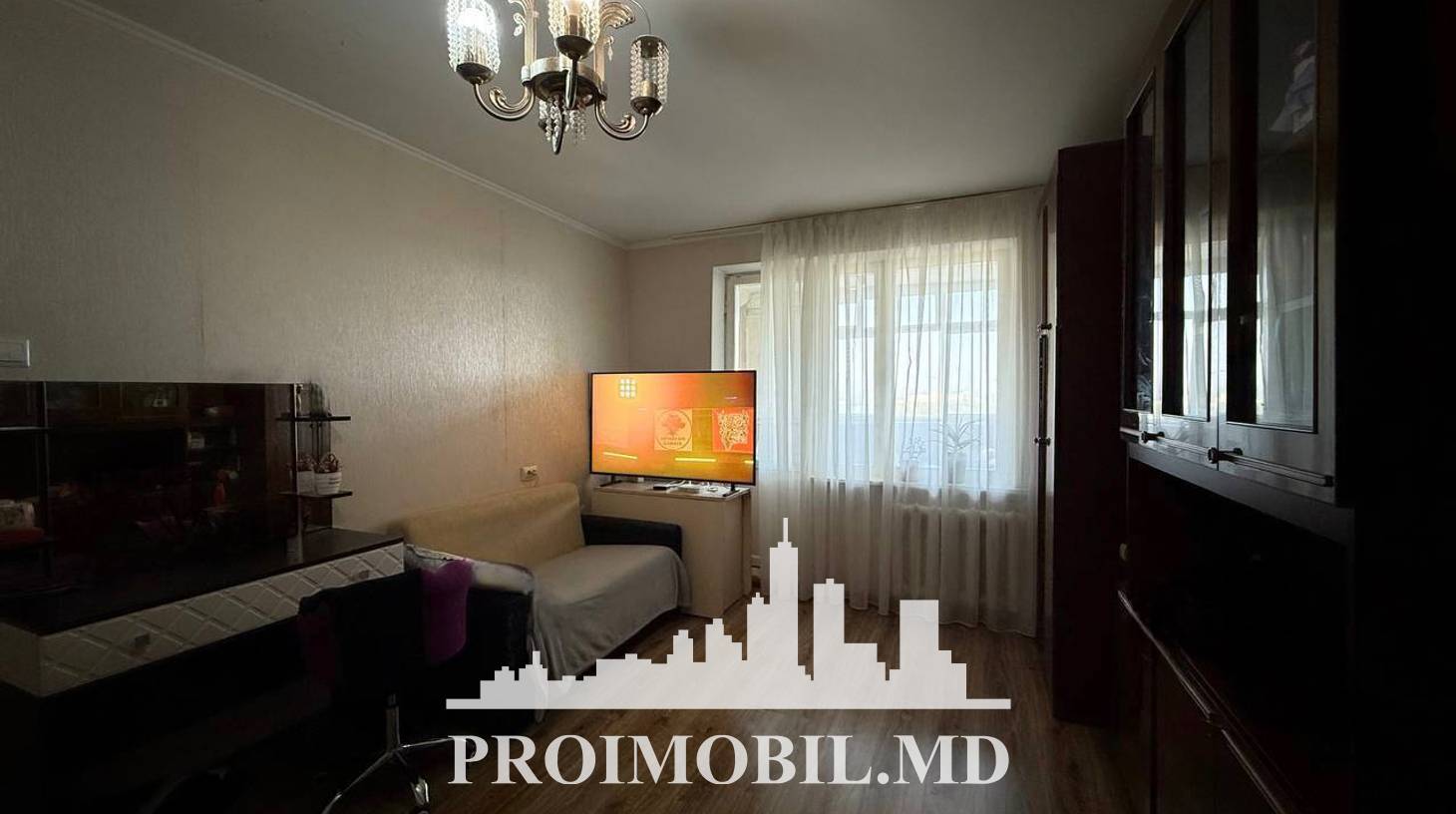 https://images.proimobil.md/oVK5Pu4J75qe3CM1TyERSoJMlOw1S1Ksn9YibNCnRJo/watermark:0.75:so:0:30:0.39/resize:fill:1460:816:1/gravity:ce/bG9jYWw6Ly8vZXN0YXRlL2xyLzNhZmI0MDE4LWM1MjQtNDc2Ni1hNzExLWMxYmFmZGIwZjA2MC5qcGVn