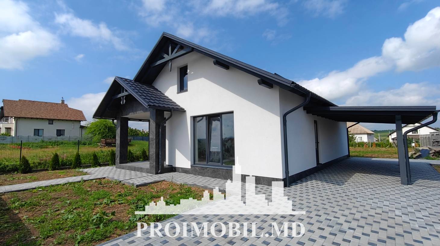 https://images.proimobil.md/oYWZoJDtv-OAG4CjBL3ylTDO1IOkXAozTLl3WkRrqKk/watermark:0.75:so:0:30:0.39/resize:fill:1460:816:1/gravity:ce/bG9jYWw6Ly8vZXN0YXRlL2xyLzlhMzE4ZjU4LWM5YjMtNDYyOS04NTcxLWNiYWE5YTc5OWEwMy5qcGVn