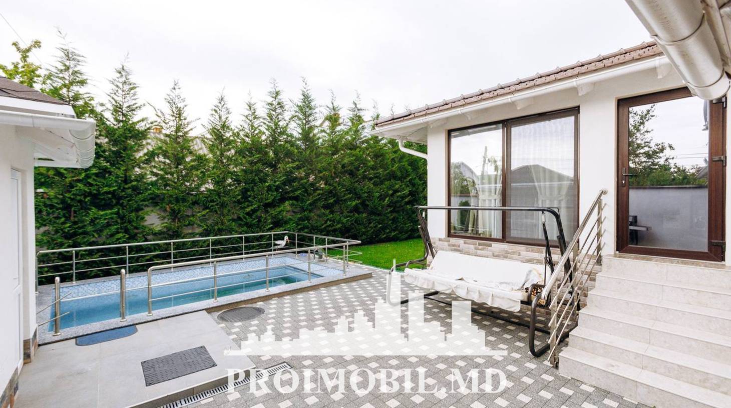 https://images.proimobil.md/oYWoszZnf9lKuby3TlKlfnjX6nQTJhqg0CQ1Saje-QY/watermark:0.75:so:0:30:0.39/resize:fill:1460:816:1/gravity:ce/bG9jYWw6Ly8vZXN0YXRlL2xyLzA0MDdmMGFkLTVkNGQtNDNmYS1hN2RhLWUxYjgyN2NiZGU3Yy5qcGVn