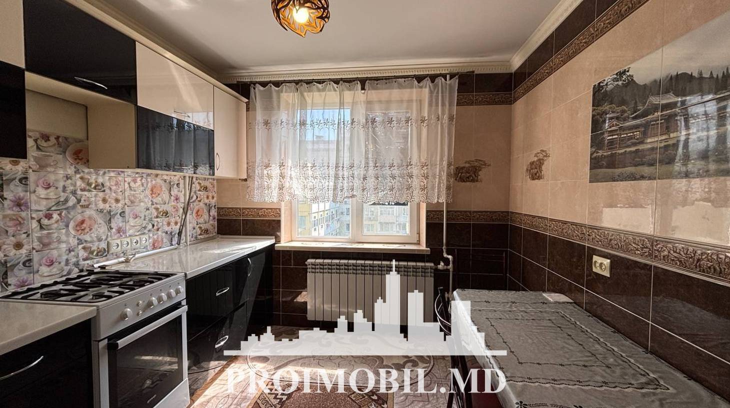 https://images.proimobil.md/oZlkQy1HWbt9FeiaCsVoglqF5him4Q7u4J9YlrzgY0g/watermark:0.75:so:0:30:0.39/resize:fill:1460:816:1/gravity:ce/bG9jYWw6Ly8vZXN0YXRlL2xyLzhmYWI1NzEzLTkwOGQtNDM3OC05YzZmLWI5YmMxOWYzZTZlYi5qcGVn