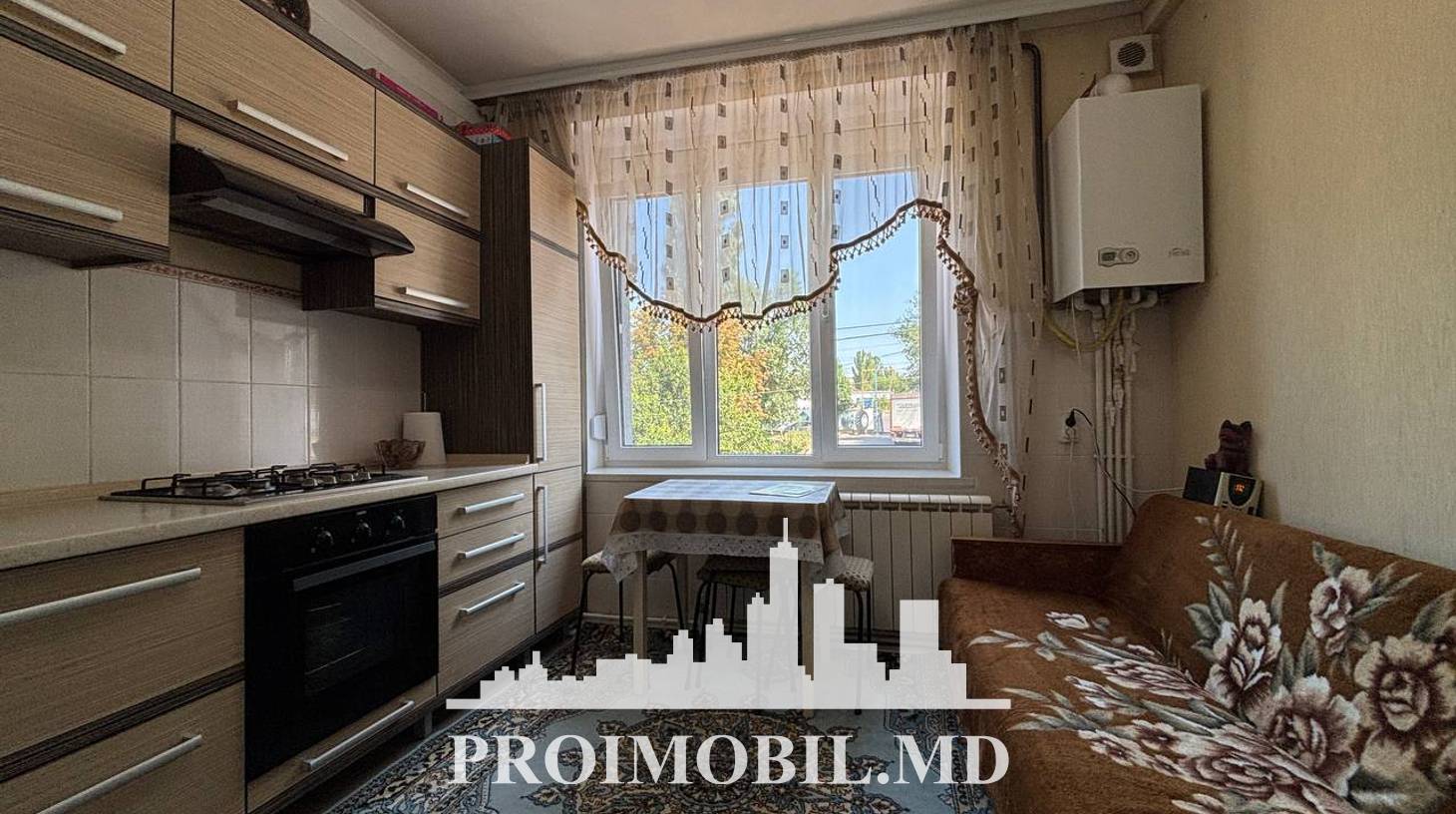https://images.proimobil.md/o_zBrmOhnQ1iKIfXsySF1QUrFKPAjX41BUzVH54Y3I8/watermark:0.75:so:0:30:0.39/resize:fill:1460:816:1/gravity:ce/bG9jYWw6Ly8vZXN0YXRlL2xyLzQ3ZDJmMGZkLTA1NWYtNDkwNy04ZTU1LWE4NmM5MWM3NmE1NS5qcGVn