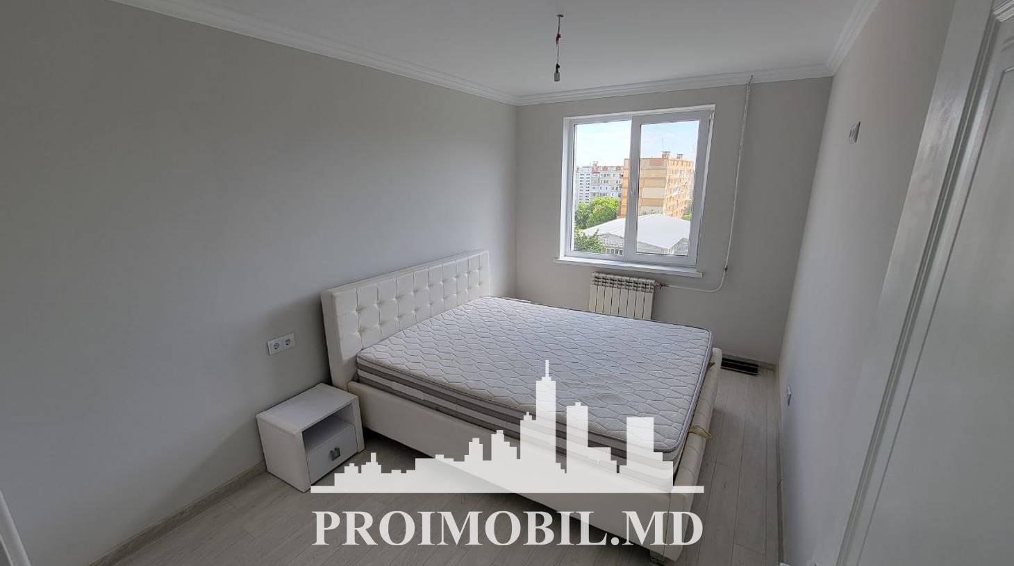 https://images.proimobil.md/ocoTophr7fpO240rWNqJGK_b9lXpEDT1dxFfdQTX_vk/watermark:0.75:so:0:30:0.39/resize:fill:1460:816:1/gravity:ce/bG9jYWw6Ly8vZXN0YXRlL2xyLzNjZTQ3MzI2LWM0ZDctNGJhNC05NmFlLTAzODM1NDM3NGIzNS5qcGVn