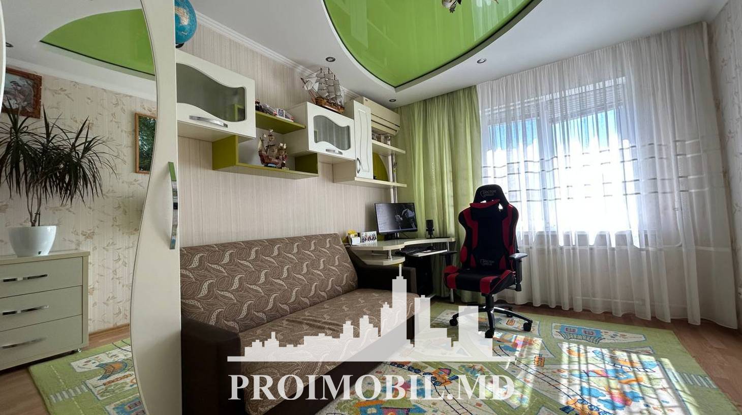 https://images.proimobil.md/odoUhR-FgOwuMmI4mdEMBJ8VJjB63wNm5bbURPajJjY/watermark:0.75:so:0:30:0.39/resize:fill:1460:816:1/gravity:ce/bG9jYWw6Ly8vZXN0YXRlL2xyLzdkNTYwMGFlLWEwYmMtNGY1YS1iOTBhLWRhZGM3NjY1M2Q3NC5qcGVn