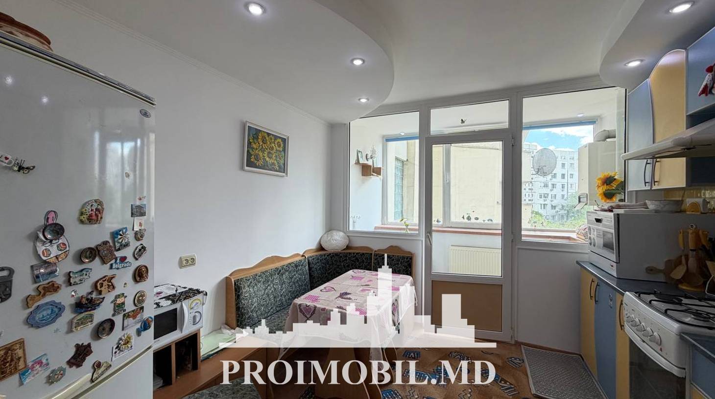 https://images.proimobil.md/ofqjMT-9lM0EsNHMUVI_XlCDc9VIfsBcpZQHNRzru88/watermark:0.75:so:0:30:0.39/resize:fill:1460:816:1/gravity:ce/bG9jYWw6Ly8vZXN0YXRlL2xyL2M4ODY3MTlhLWM3YWItNDgyNC04MmFkLTdmNmMwNWU3Y2ZlZi5qcGVn
